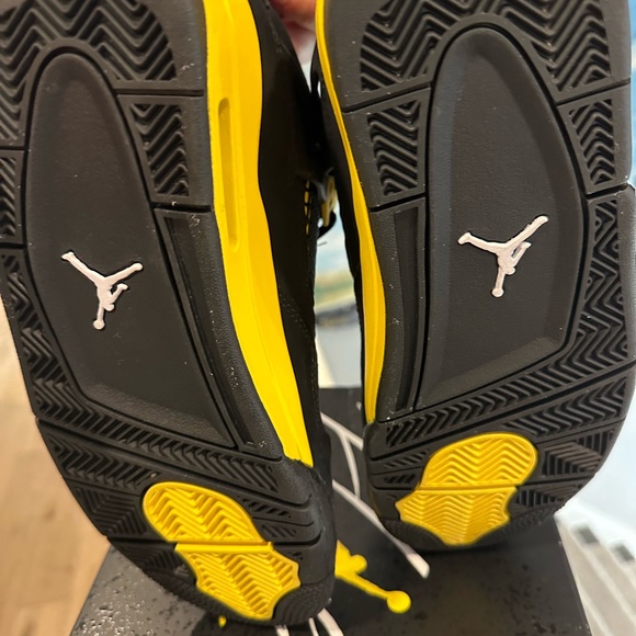 Jordan Retro 4’s - Picture 6 of 8